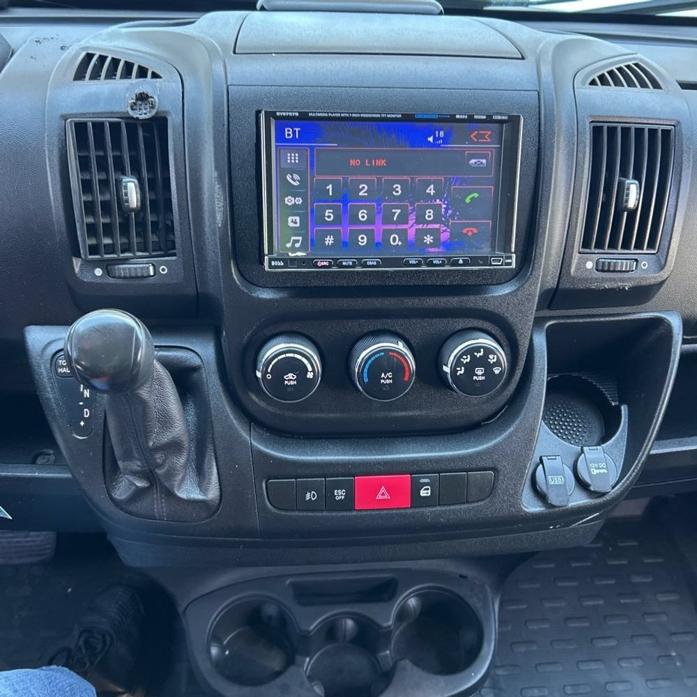 Used 2015 RAM ProMaster 3500 w/ Interior Convenience Group FWD image 8