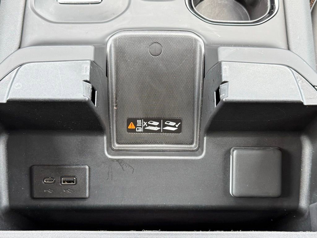 Used 2025 GMC Sierra 1500 AT4 w/ AT4 Premium Package image 25