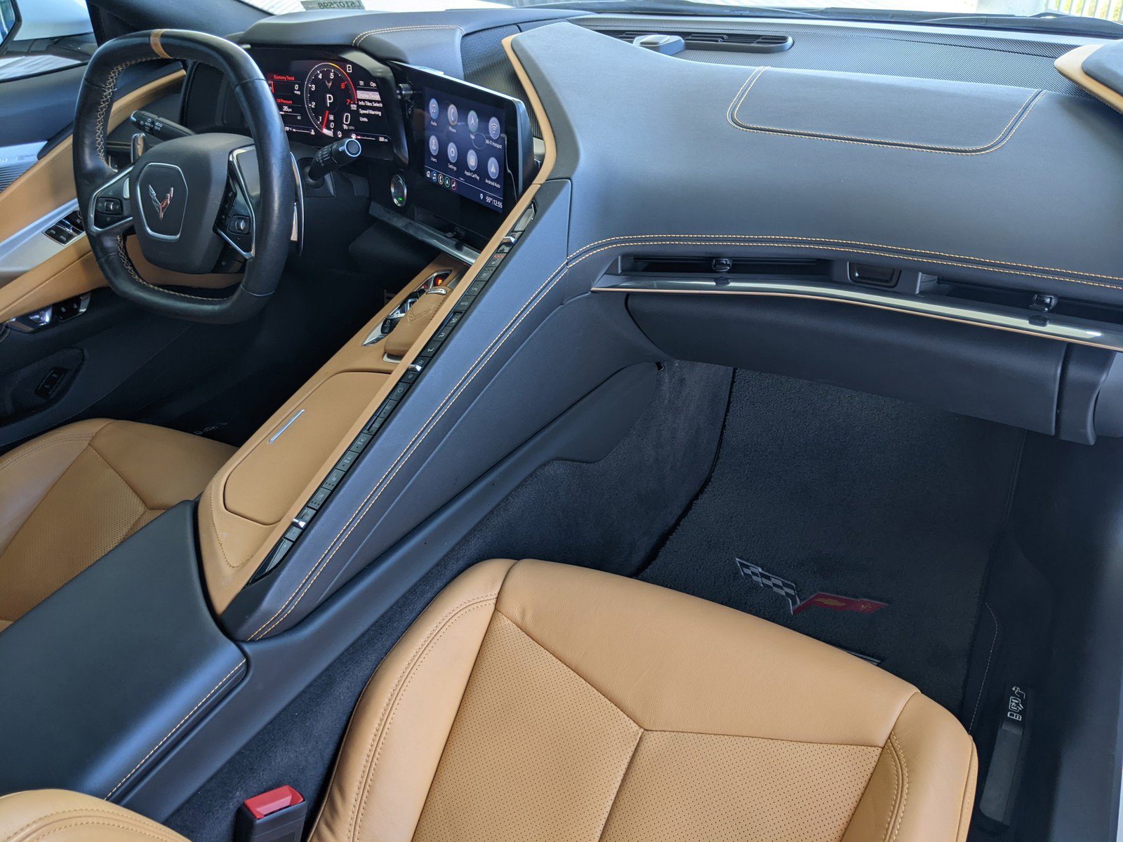 Used 2020 Chevrolet Corvette Stingray Preferred Cpe w/ 2LT Preferred Equipment Group image 12