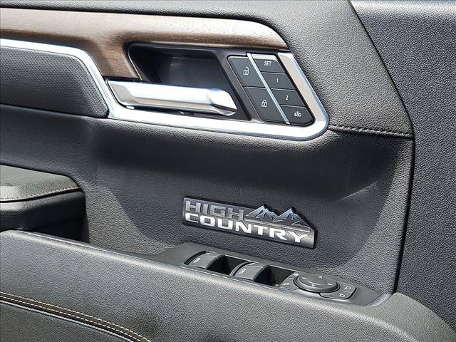 Certified 2024 Chevrolet Silverado 1500 High Country w/ High Country Premium Package AWD/4WD image 12