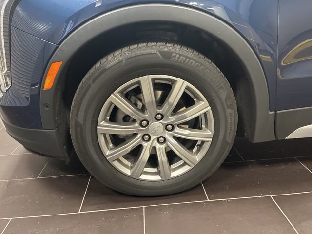 Used 2021 Cadillac XT4 Premium Luxury image 10