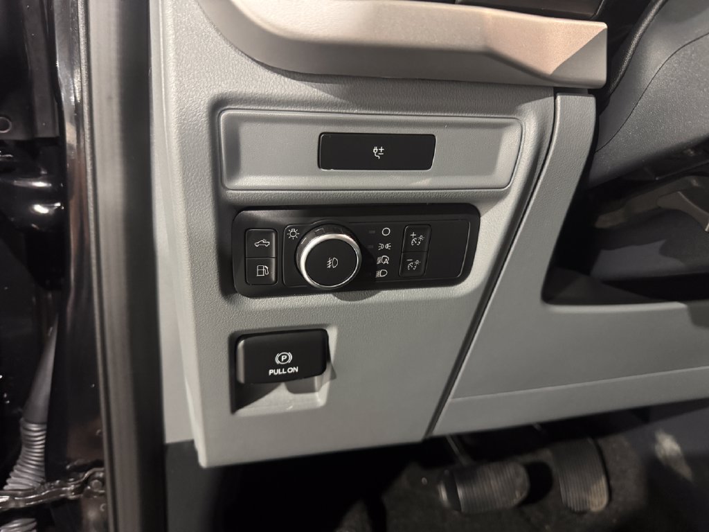 Used 2022 Ford F150 XLT w/ Equipment Group 301A Mid AWD/4WD image 34