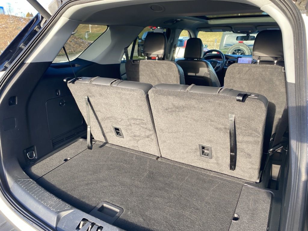 Used 2022 Ford Explorer XLT w/ Equipment Group 202A image 18