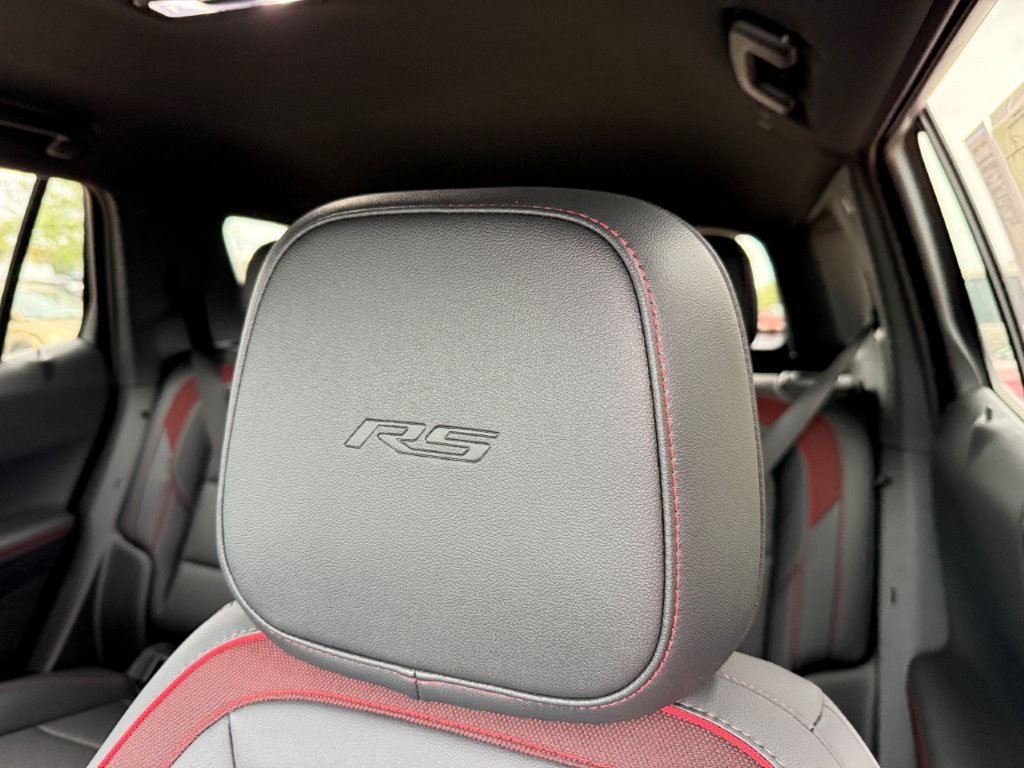New 2027 Chevrolet Equinox RS FWD image 13