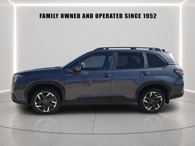 Used 2025 Subaru Forester Premium image 5