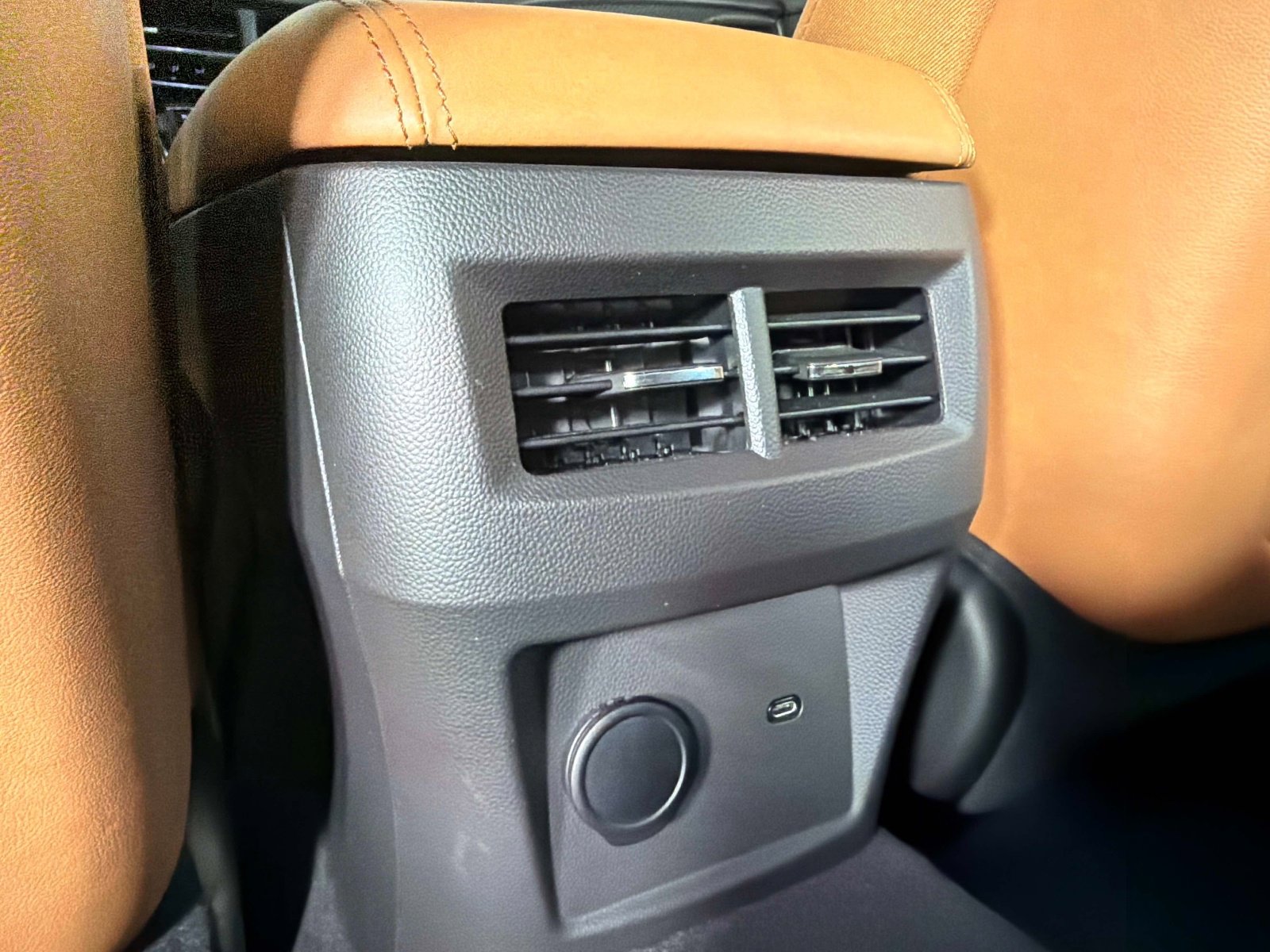 Used 2025 Cadillac CT5 V w/ Platinum Package image 34