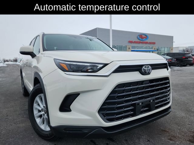 Used 2024 Toyota Grand Highlander XLE image 13