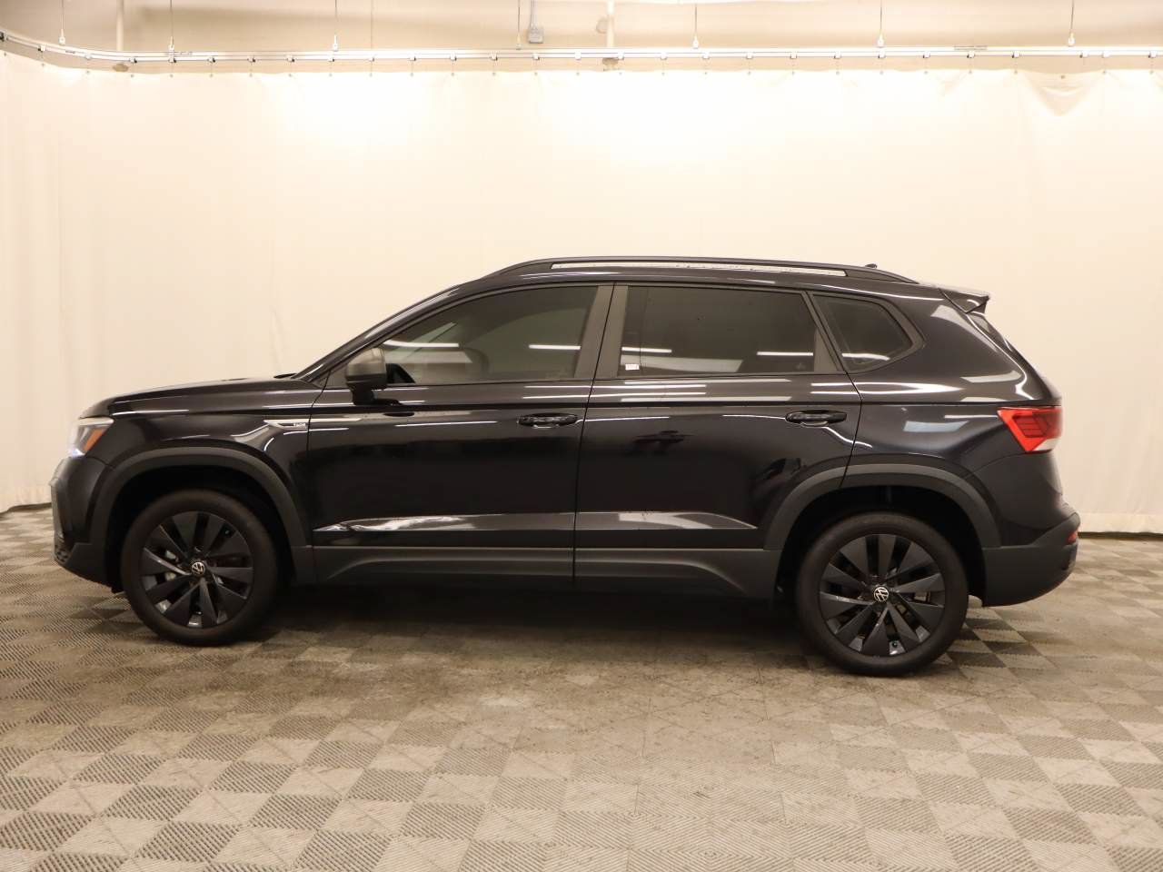 Certified 2022 Volkswagen Taos S w/ IQ Drive S Package FWD image 3