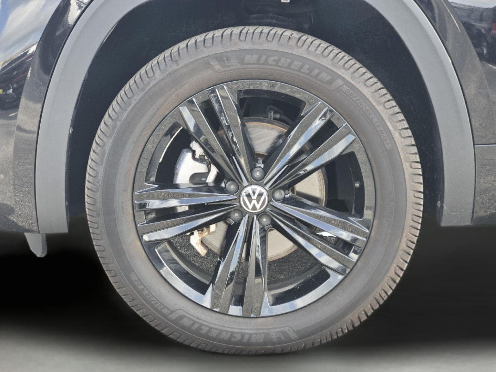 Used 2022 Volkswagen Atlas SEL R-Line AWD/4WD image 11