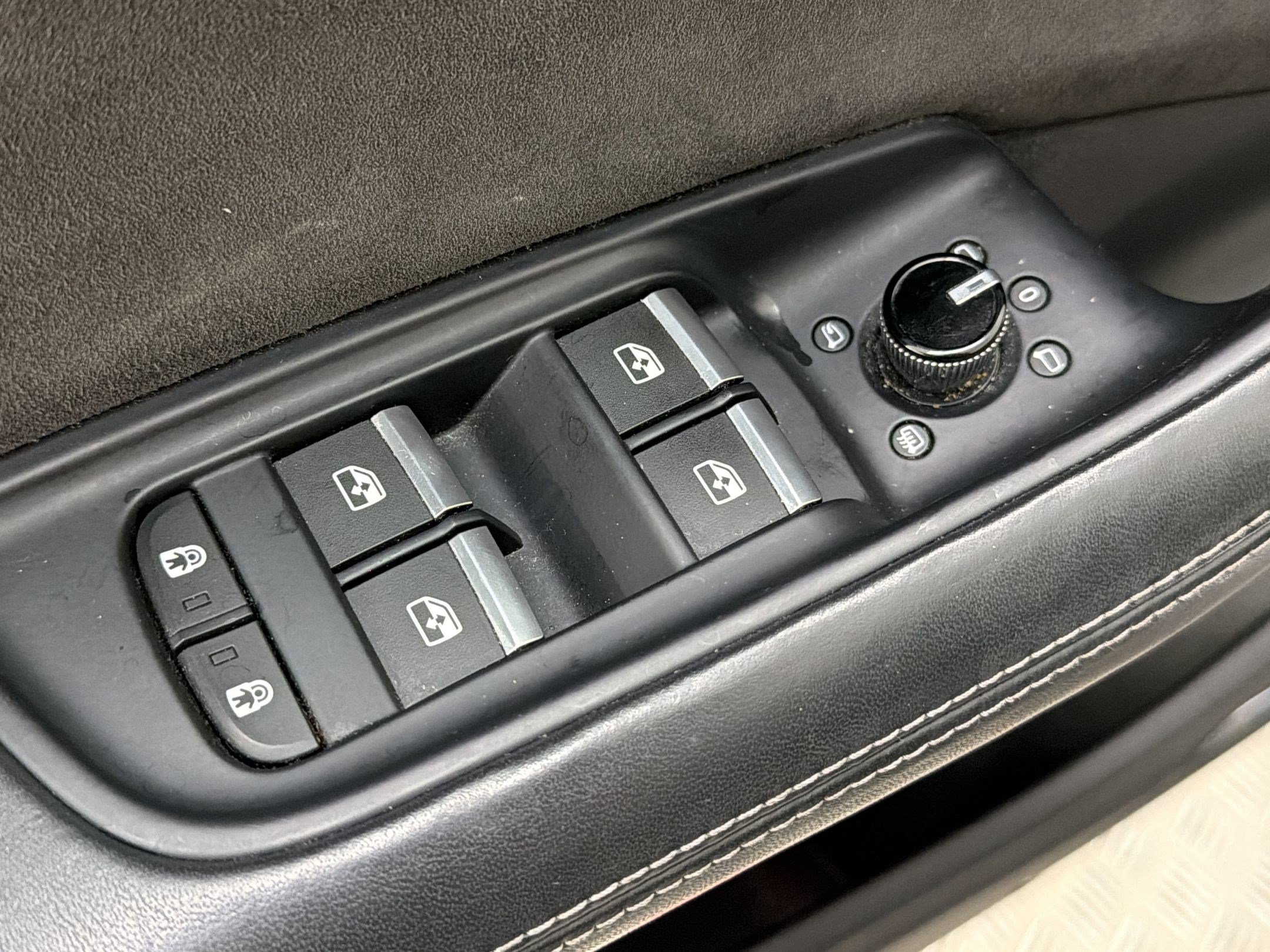 Used 2022 Audi SQ8 Prestige AWD/4WD image 15