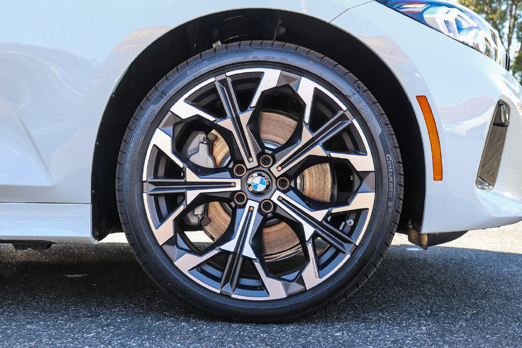 New 2026 BMW 330i Sedan w/ Convenience Package RWD image 9