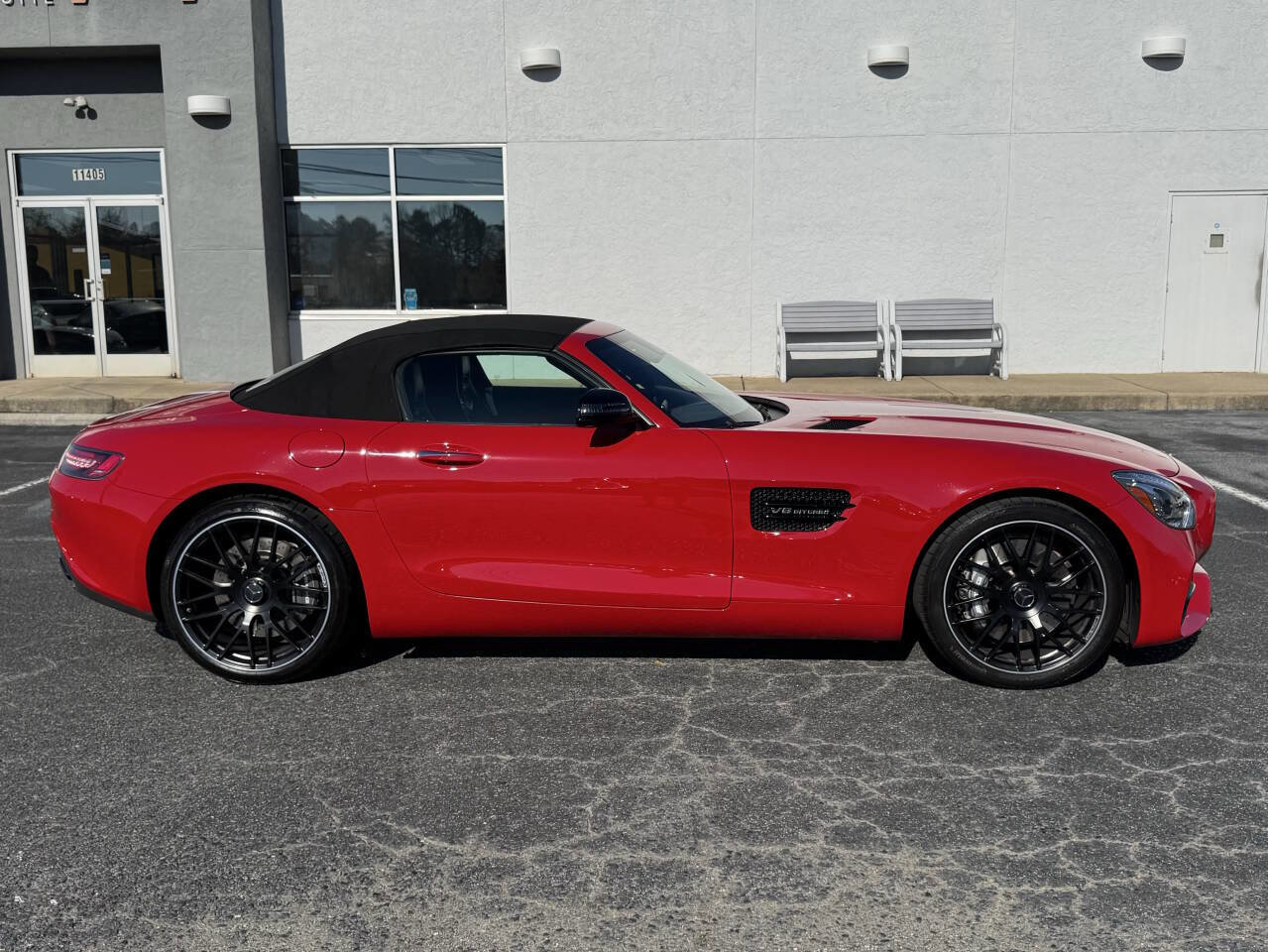 Used 2018 Mercedes-Benz AMG GT Roadster image 5