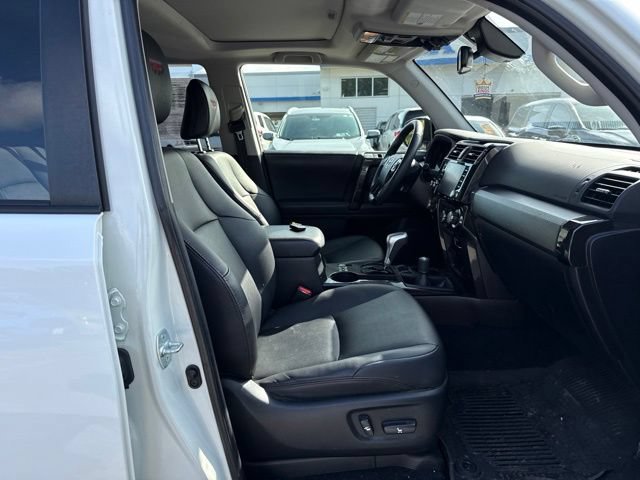 Used 2021 Toyota 4Runner TRD Off-Road Premium w/ Moonroof Package AWD/4WD image 9