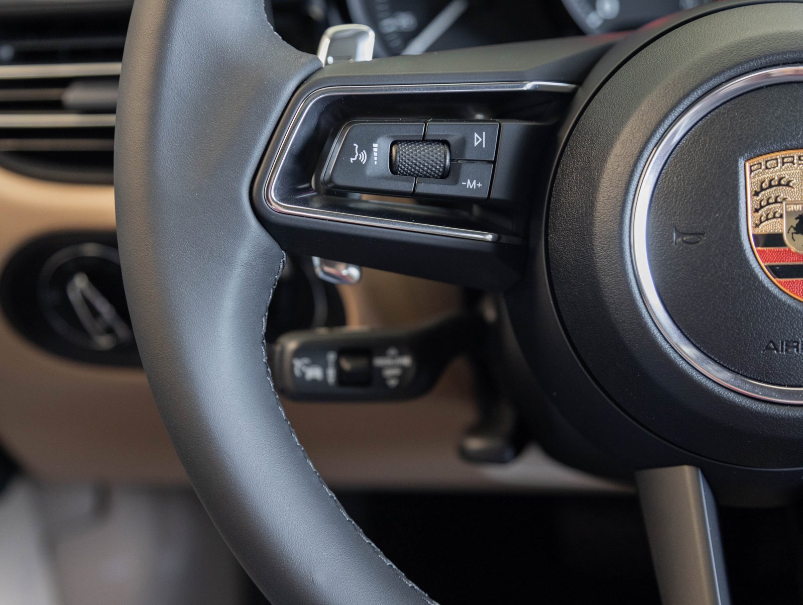 New 2026 Porsche Macan image 15