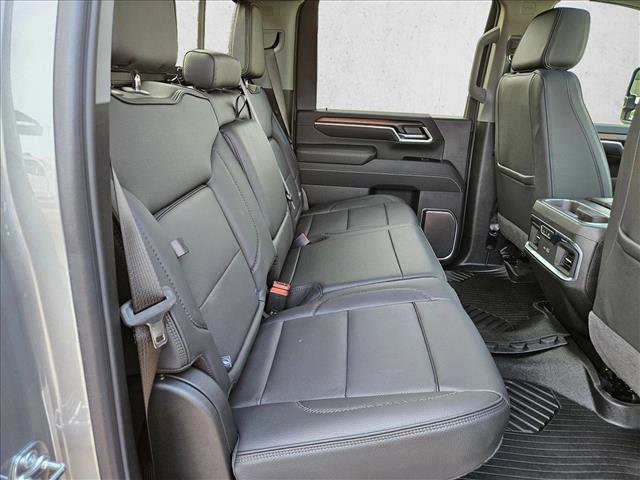 Used 2025 GMC Sierra 3500 Denali w/ Denali Reserve Package image 18