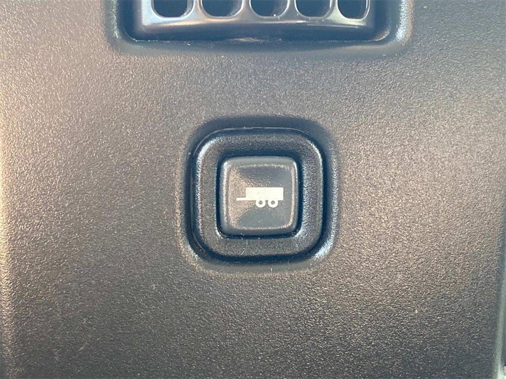 Used 2023 GMC Savana 2500 w/ Driver Convenience Package image 26