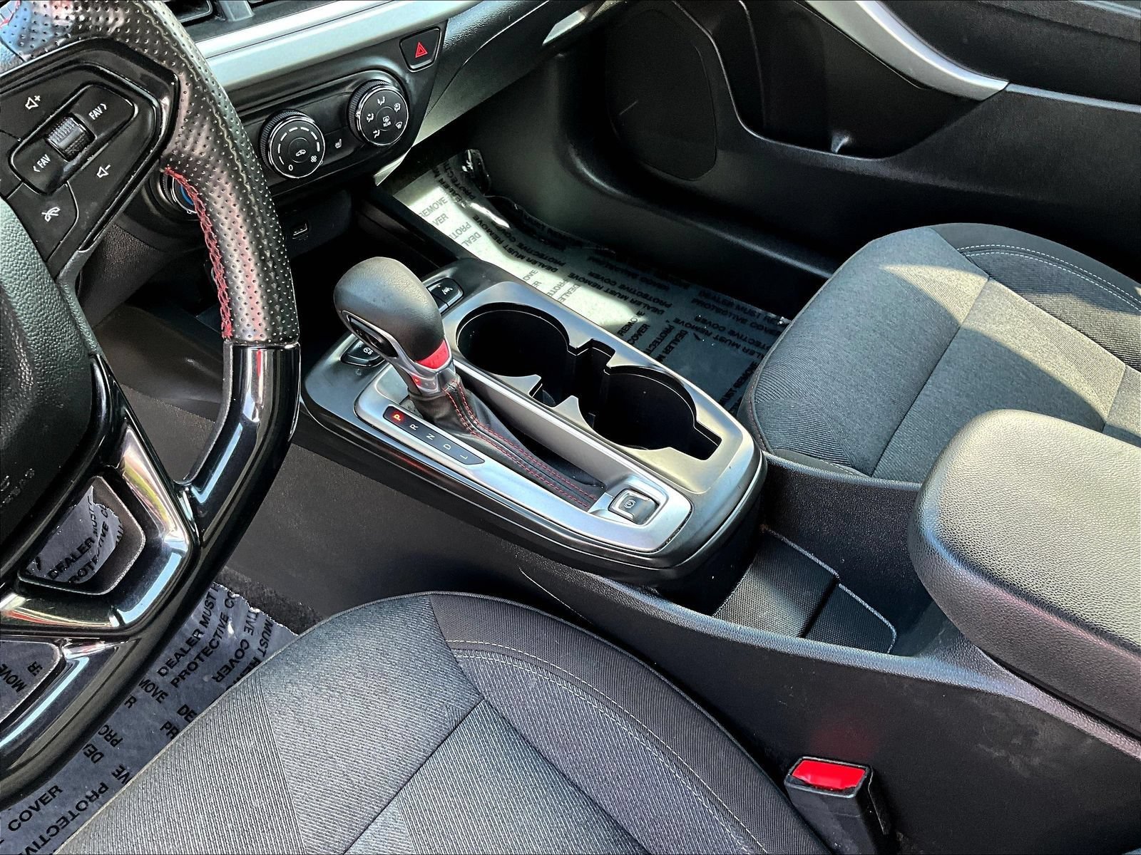 Used 2024 Chevrolet Trax RS FWD image 20
