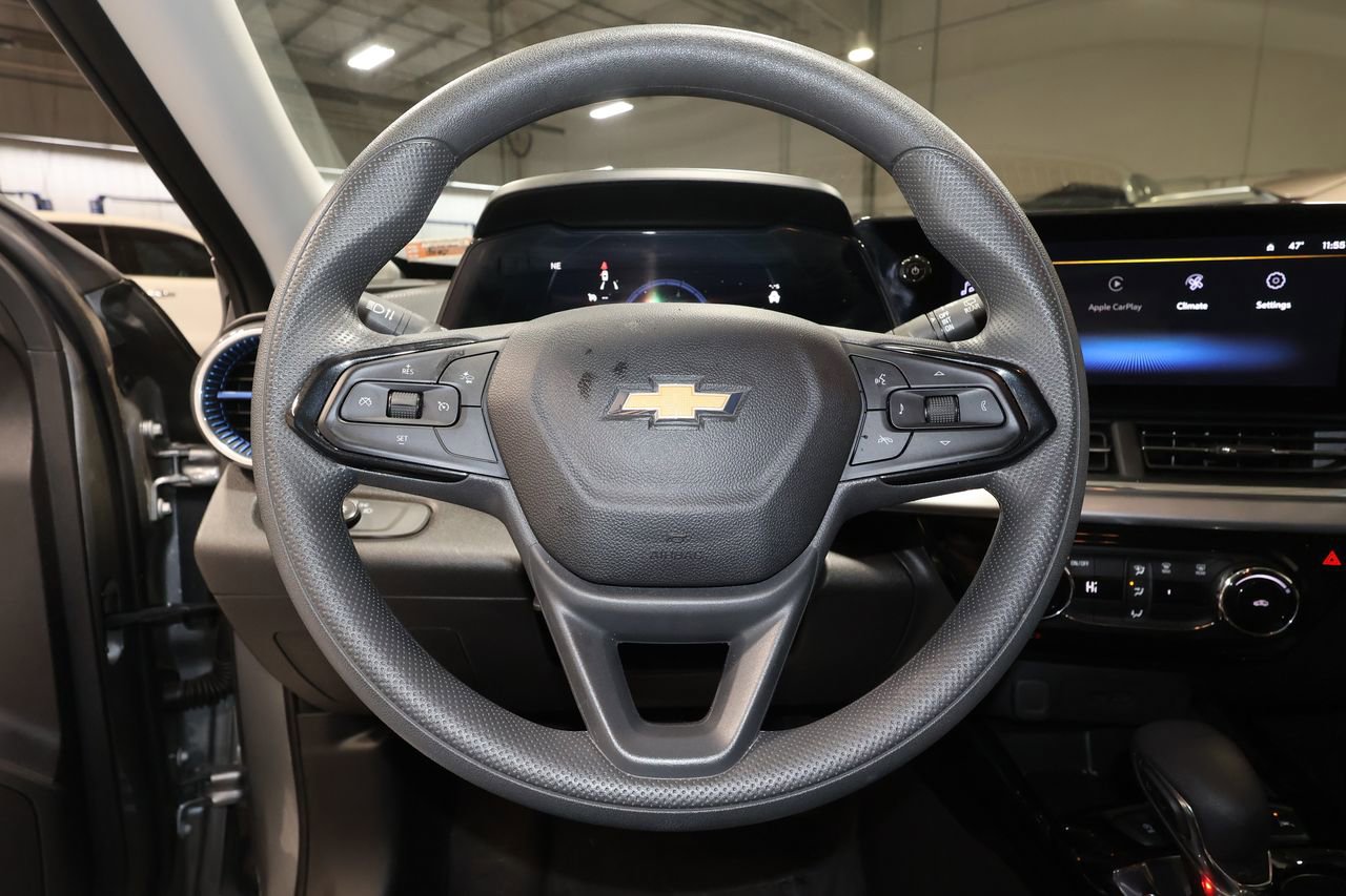 Certified 2025 Chevrolet Trax LT image 10