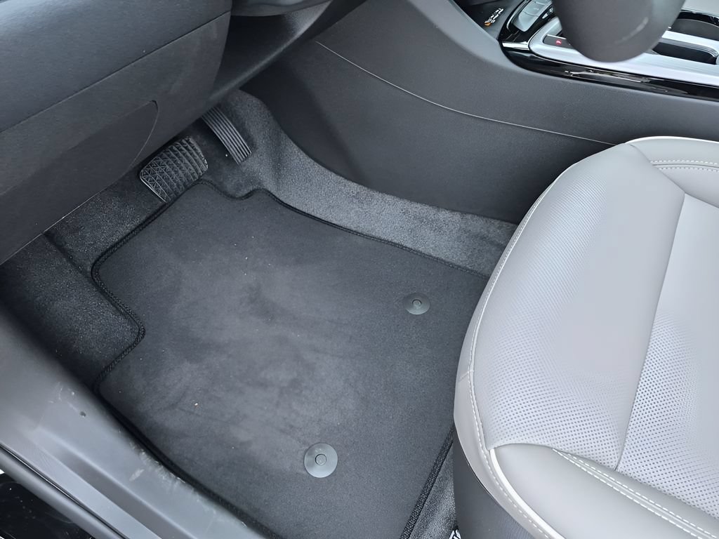 New 2026 Buick Envista Sport Touring FWD image 23