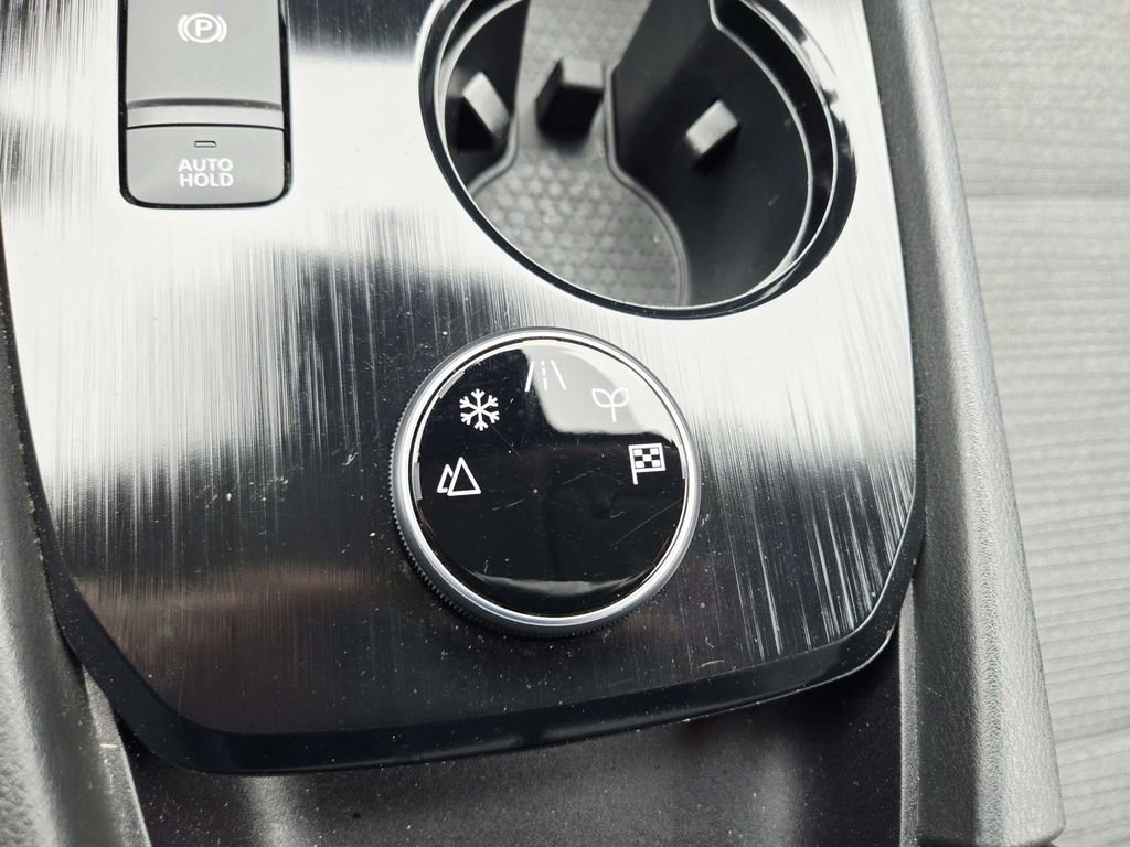 Used 2023 Nissan Rogue SV image 30