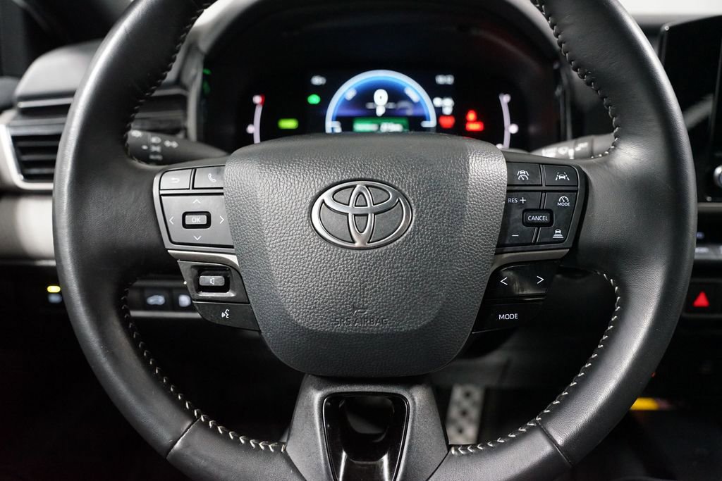 Certified 2025 Toyota Camry SE image 12