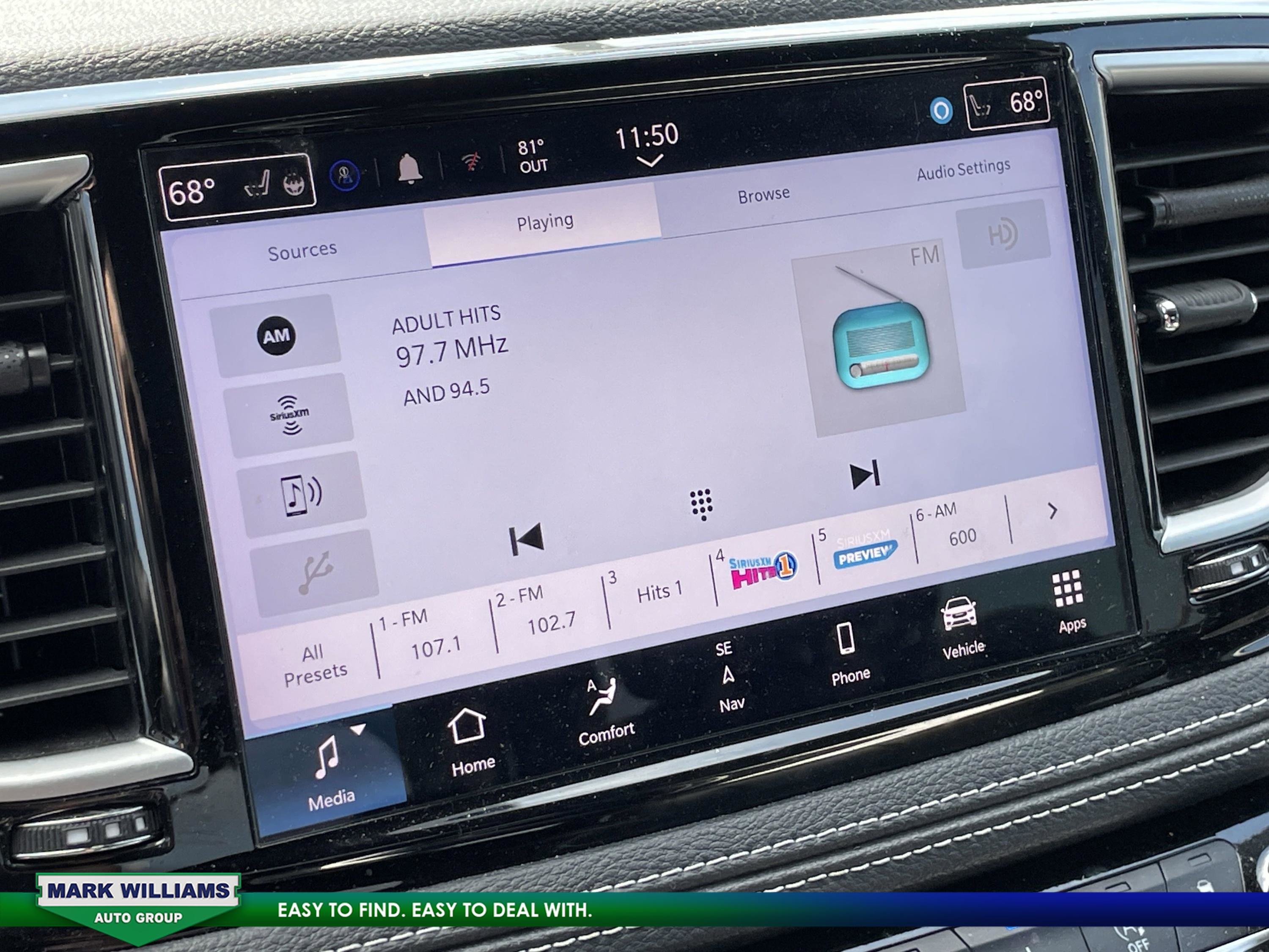 Used 2024 Chrysler Pacifica Limited w/ S Appearance Package image 19