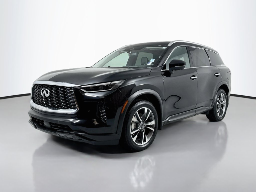 Used 2023 INFINITI QX60 Luxe w/ Vision Package AWD/4WD image 3