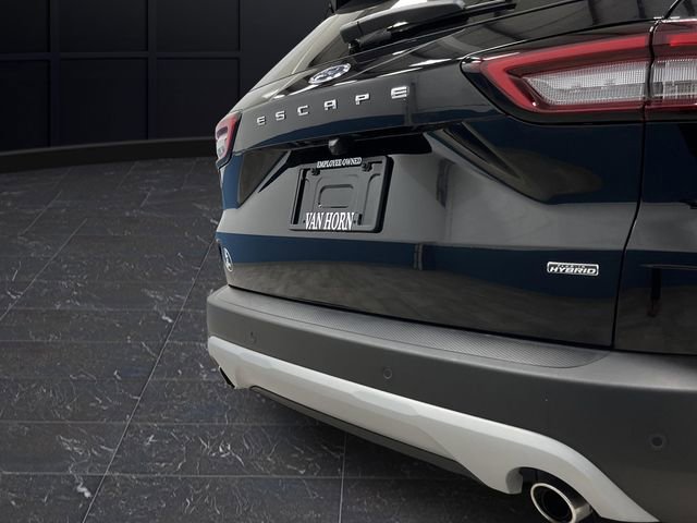 Used 2024 Ford Escape SE image 32