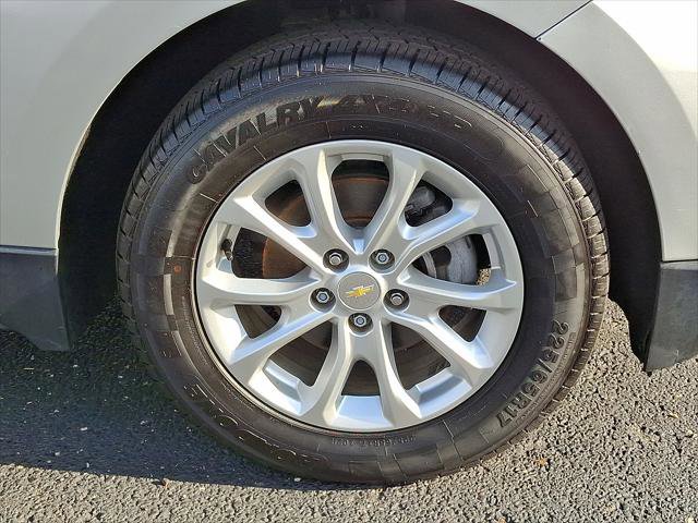 Used 2020 Chevrolet Equinox LT image 18