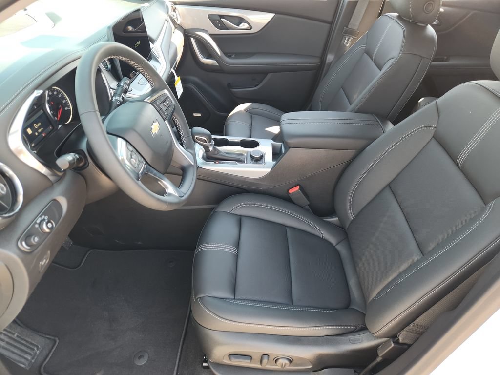 New 2026 Chevrolet Blazer LT w/ Sound & Technology Package FWD image 9