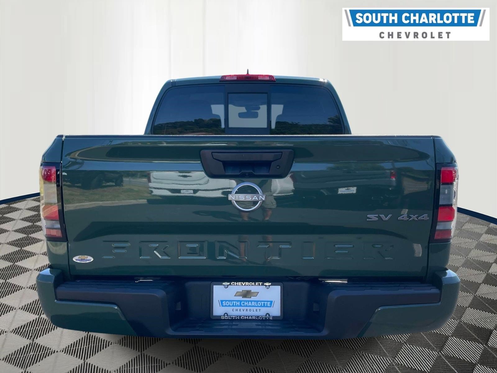 Used 2022 Nissan Frontier SV AWD/4WD image 5