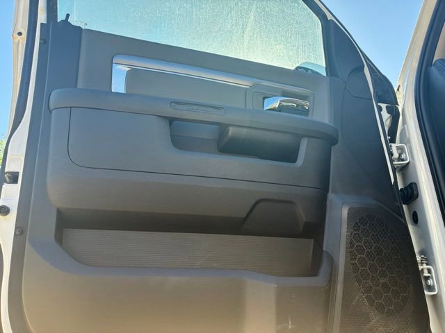 Used 2023 RAM 1500 Classic SLT w/ Electronics Group AWD/4WD image 16