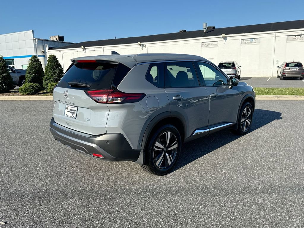Used 2023 Nissan Rogue SL w/ SL Premium Package image 6