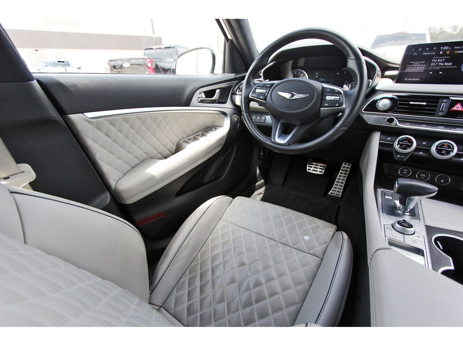 Used 2023 Genesis G70 3.3T w/ Sport Prestige Package image 11