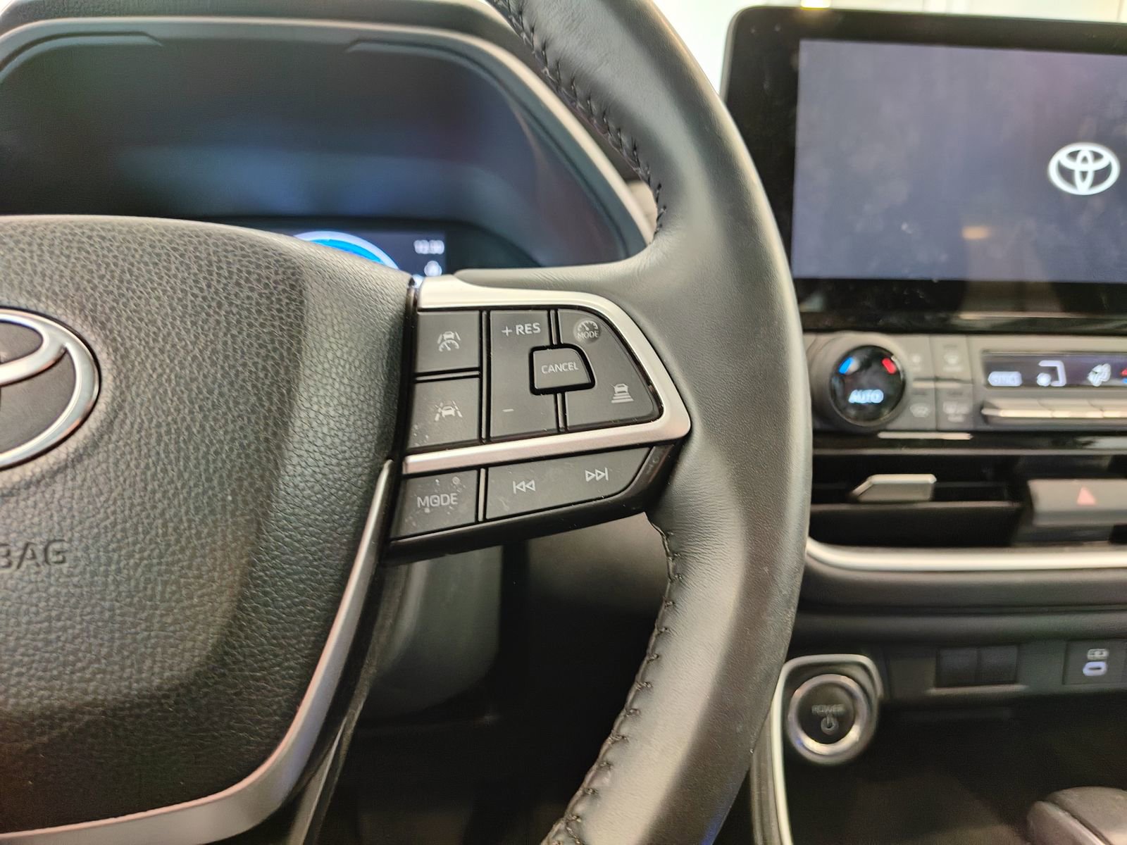 Used 2024 Toyota Grand Highlander XLE image 15