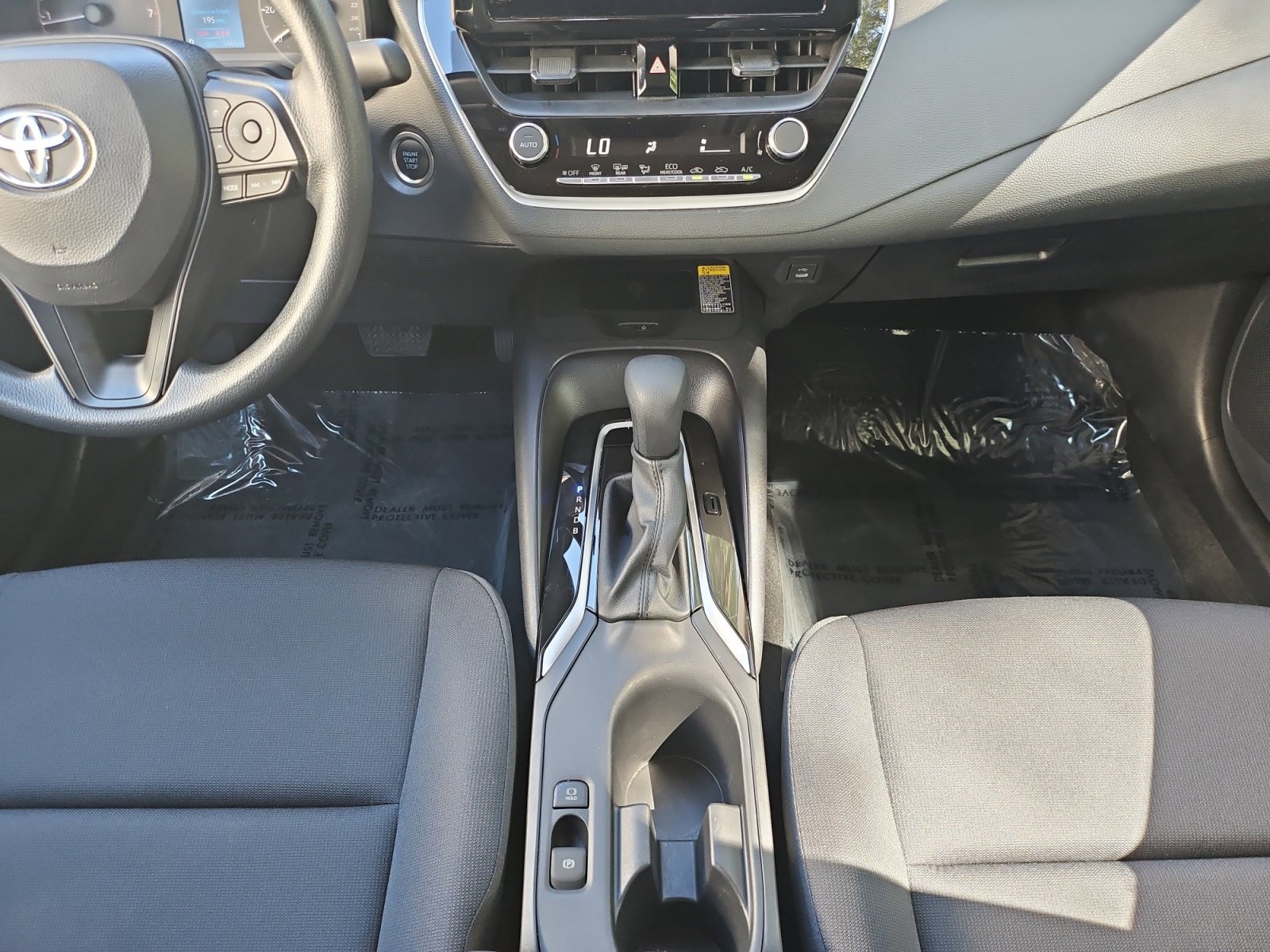 Used 2025 Toyota Corolla LE w/ LE Premium Package FWD image 31