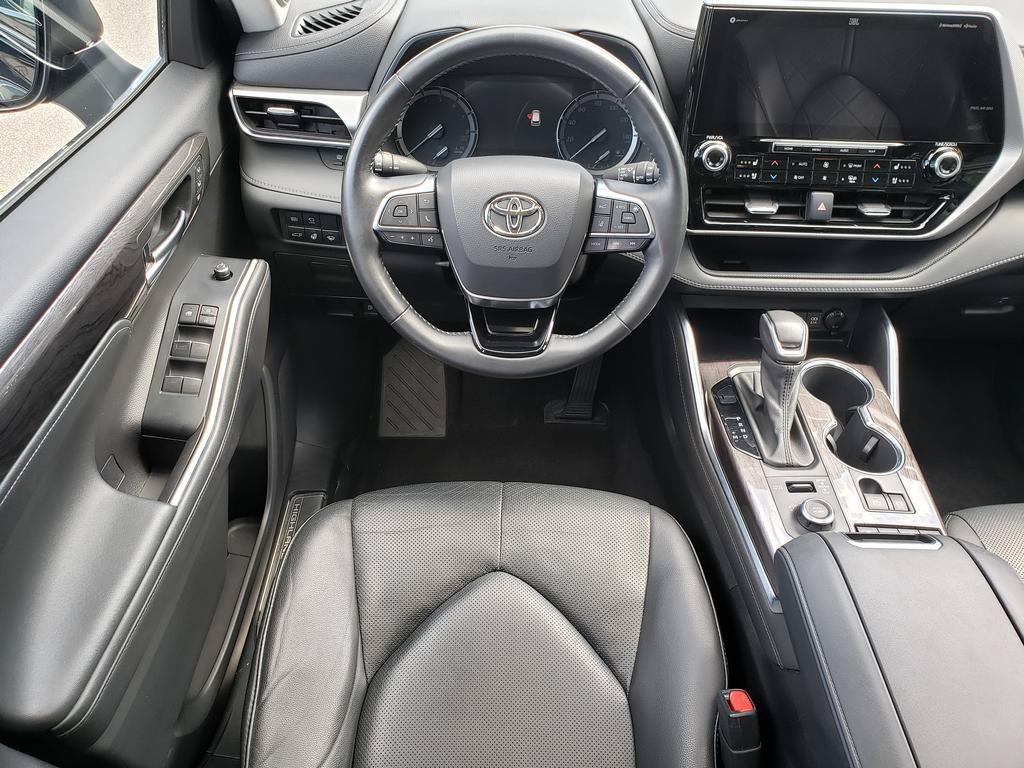 Used 2021 Toyota Highlander Platinum AWD/4WD image 13