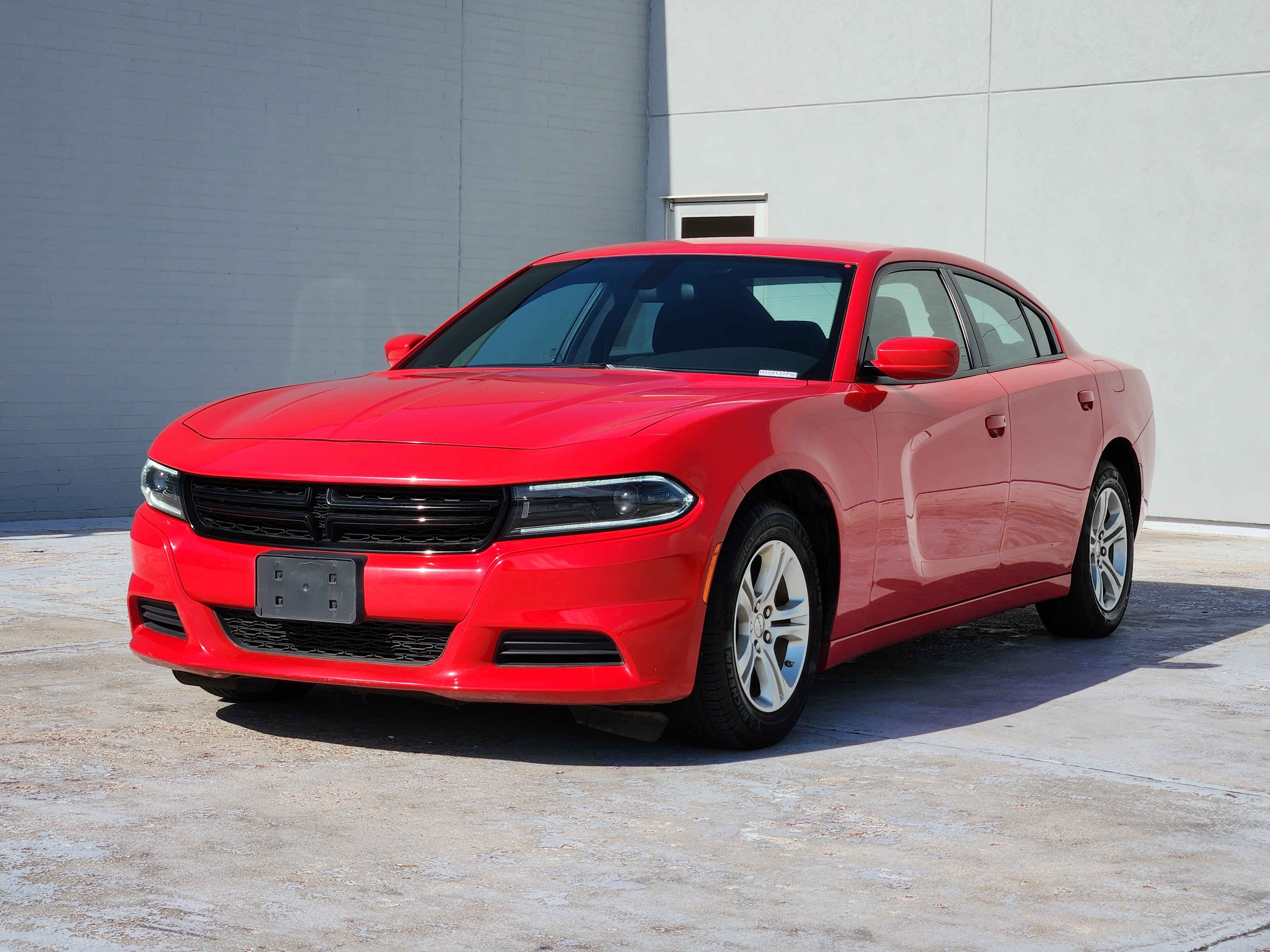 Used 2022 Dodge Charger SXT RWD image 4