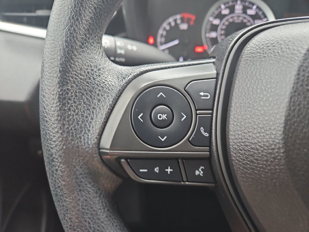 Certified 2022 Toyota Corolla LE FWD image 22