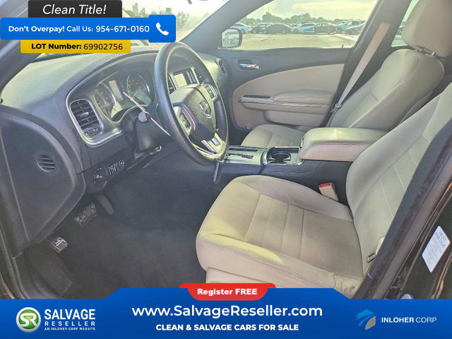 Used 2014 Dodge Charger SE RWD image 9