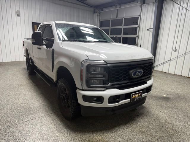 Used 2023 Ford F250 XL w/ STX Appearance Package AWD/4WD image 14