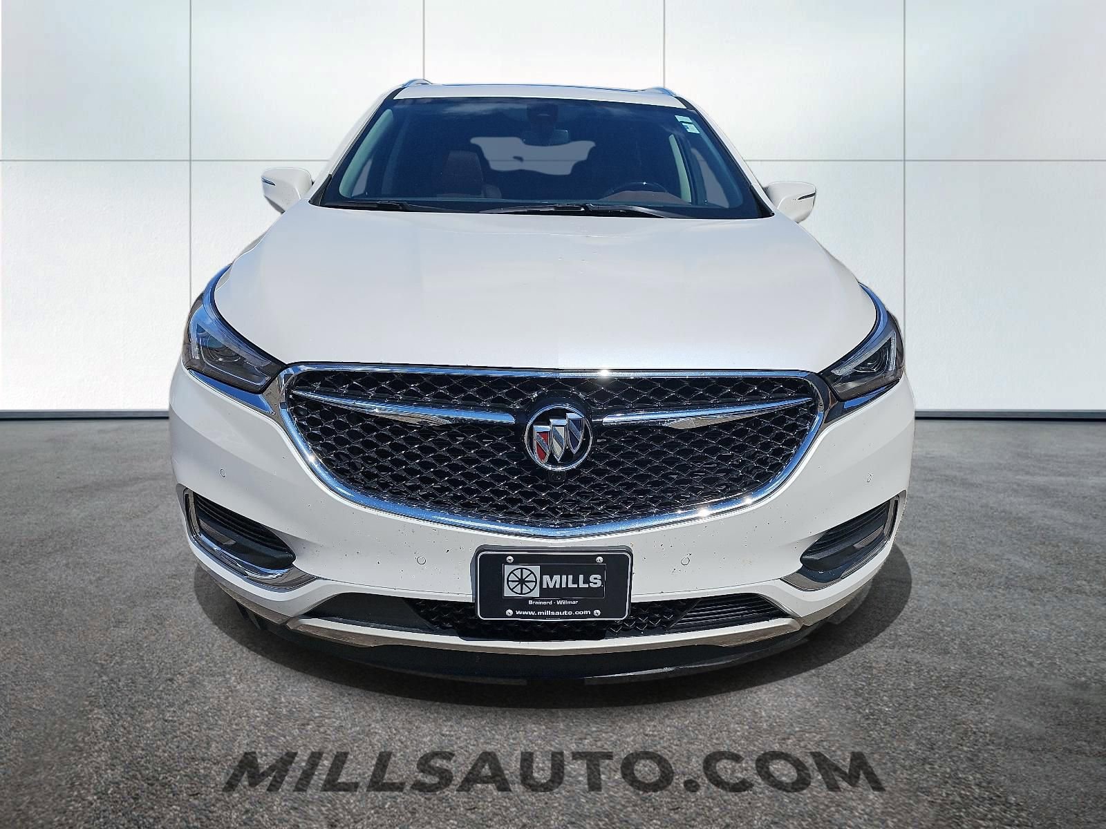 Used 2019 Buick Enclave Avenir w/ Avenir Technology Package AWD/4WD image 3