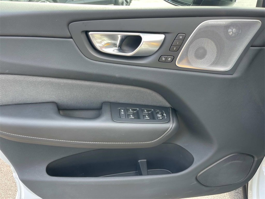 Used 2024 Volvo XC60 T8 Polestar w/ Protection Package Premier image 29
