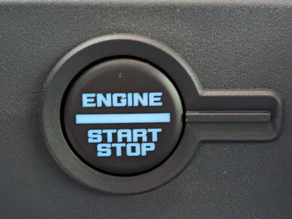 New 2025 Ford Bronco Outer Banks w/ Sasquatch Package image 40