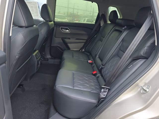 New 2026 Nissan Rogue Platinum w/ Platinum Premium Package image 13
