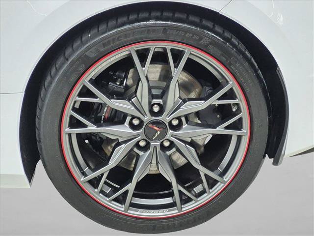 Used 2024 Chevrolet Corvette Stingray Premium Conv w/ Z51 Performance Package RWD image 19