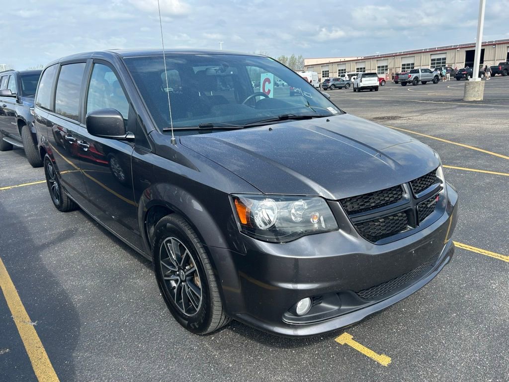 Used 2018 Dodge Grand Caravan SE FWD image 1