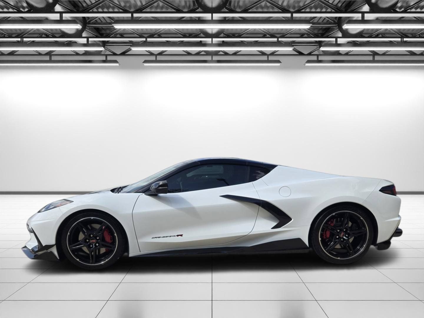 Used 2022 Chevrolet Corvette Stingray Preferred Cpe w/ Z51 Performance Package RWD image 6