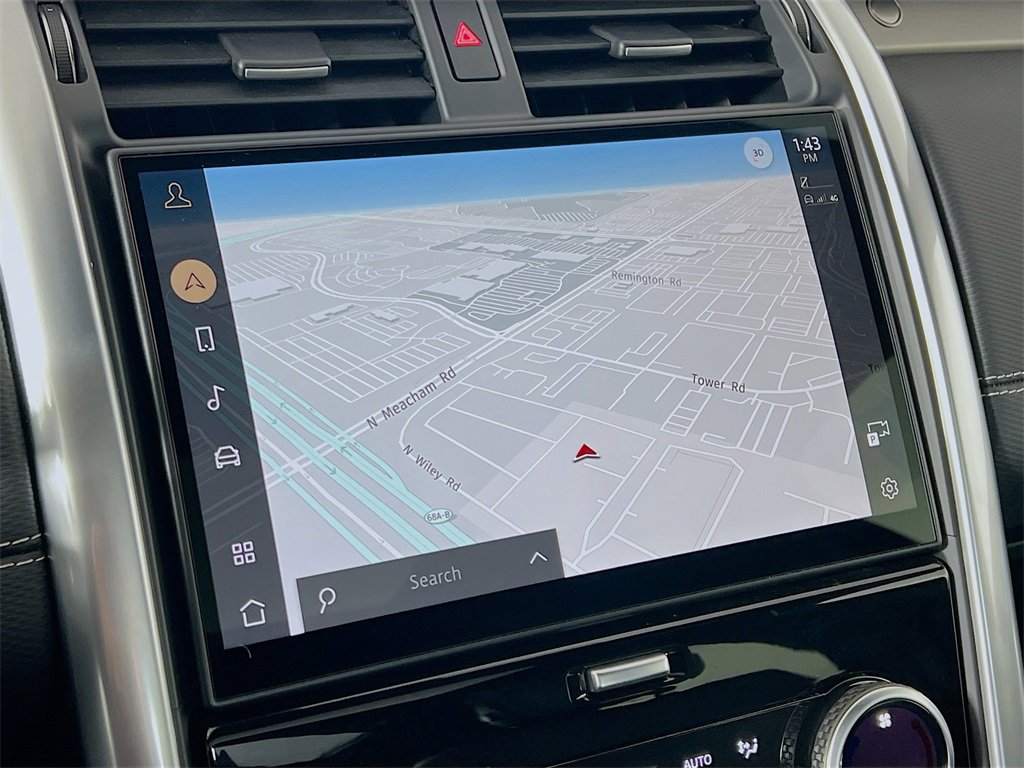 Certified 2024 Land Rover Discovery Dynamic SE image 13