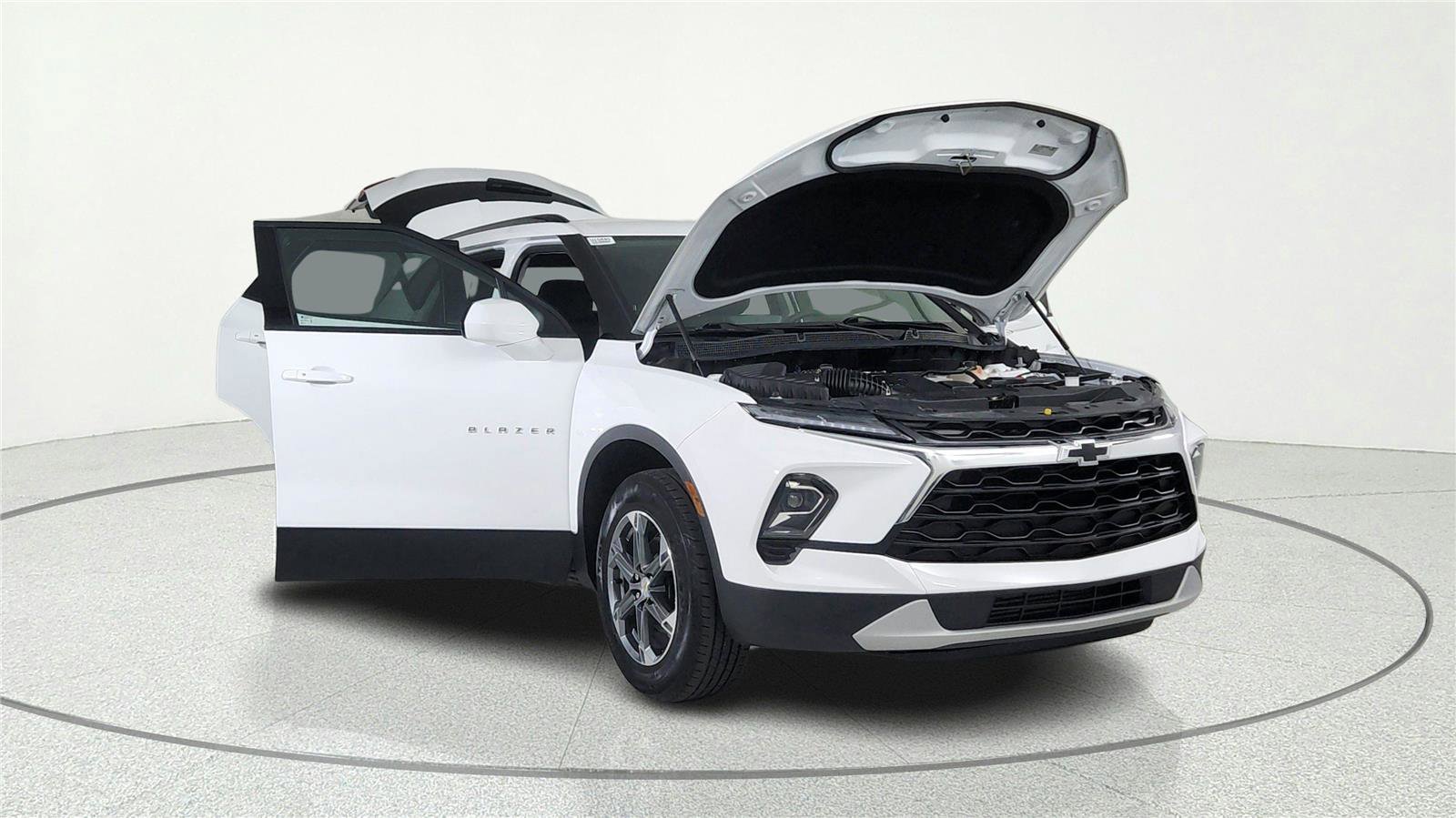 Used 2024 Chevrolet Blazer LT w/ Convenience Package image 7